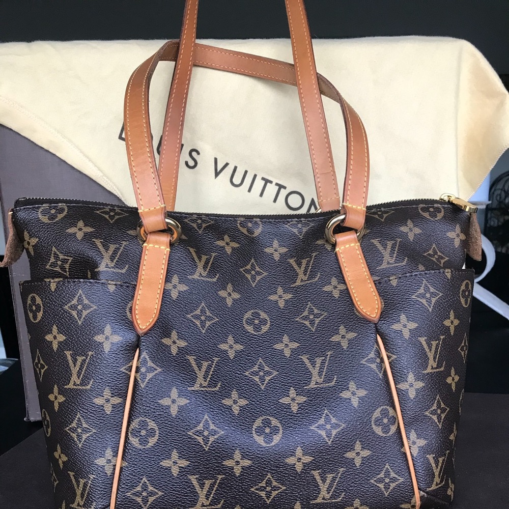 Louis Vuitton Totally PM Monogram canvas